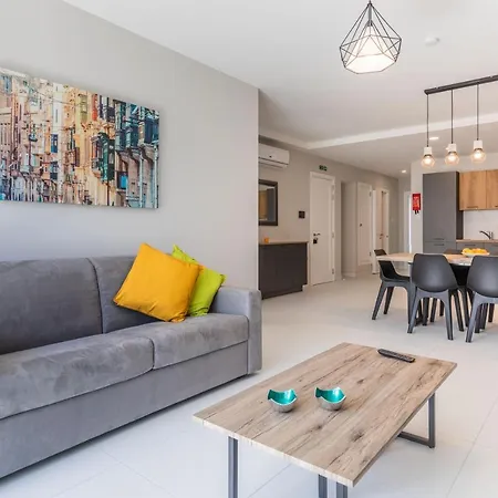 Your Away From - Floor Close To The & Entertainment Is-Swieqi